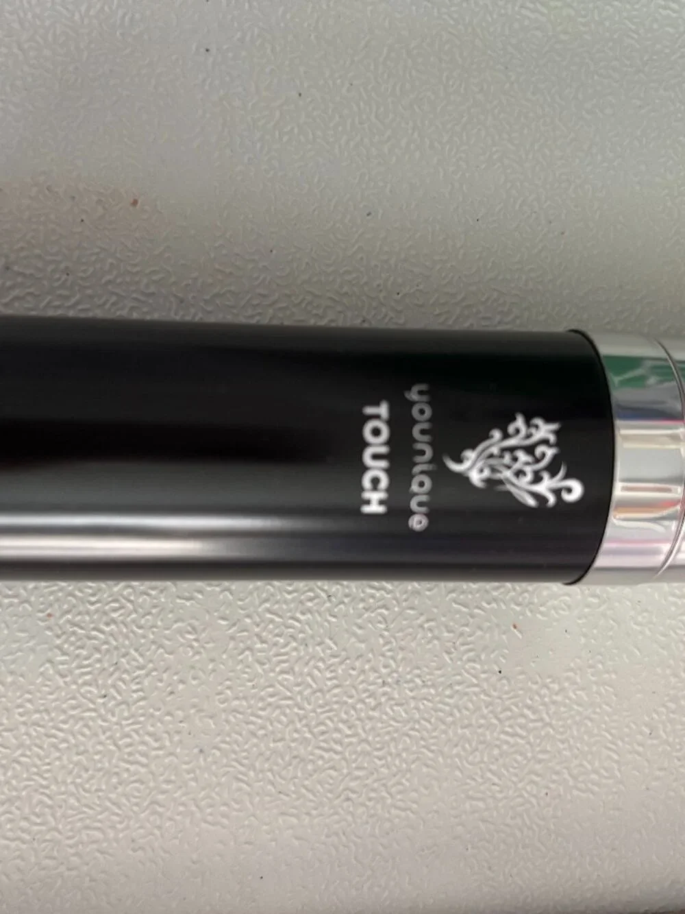 YOUNIQUE SPRAY FOUNDATION